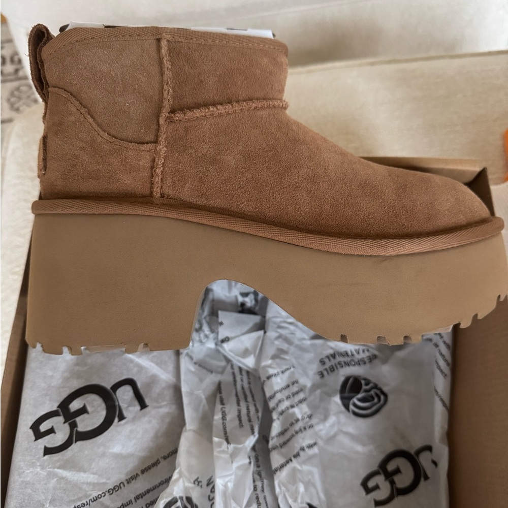 UGG classic ultra mini new heights size 7